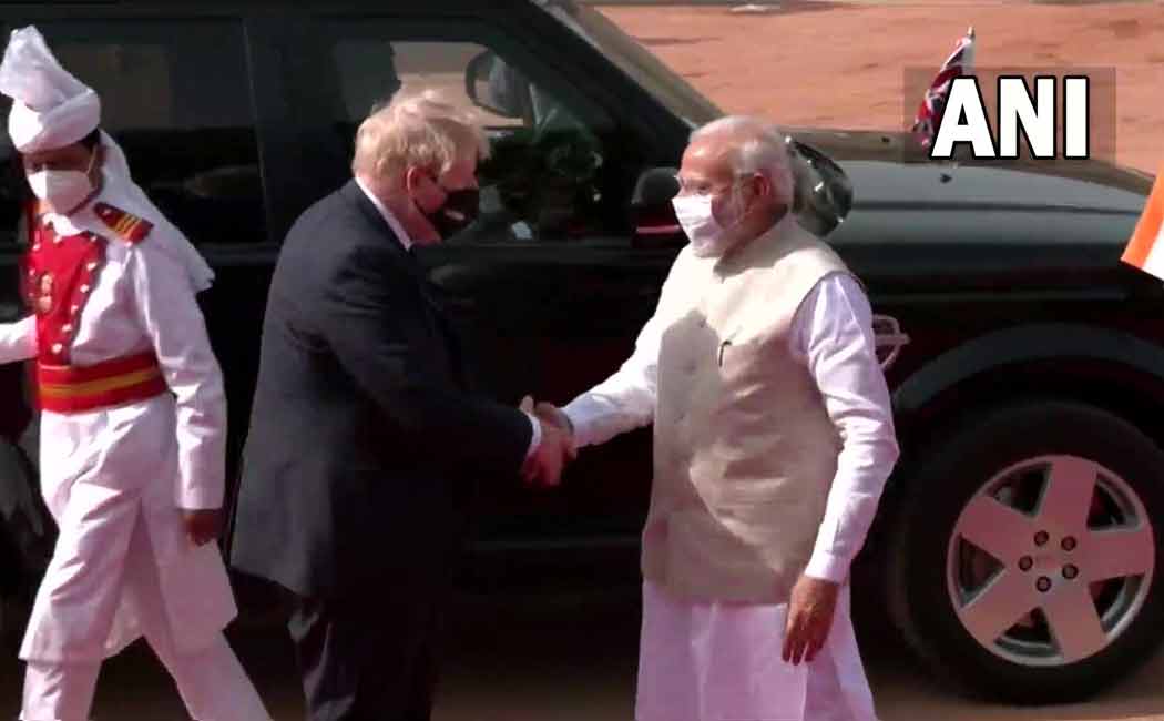 Red carpet welcome to the British pm