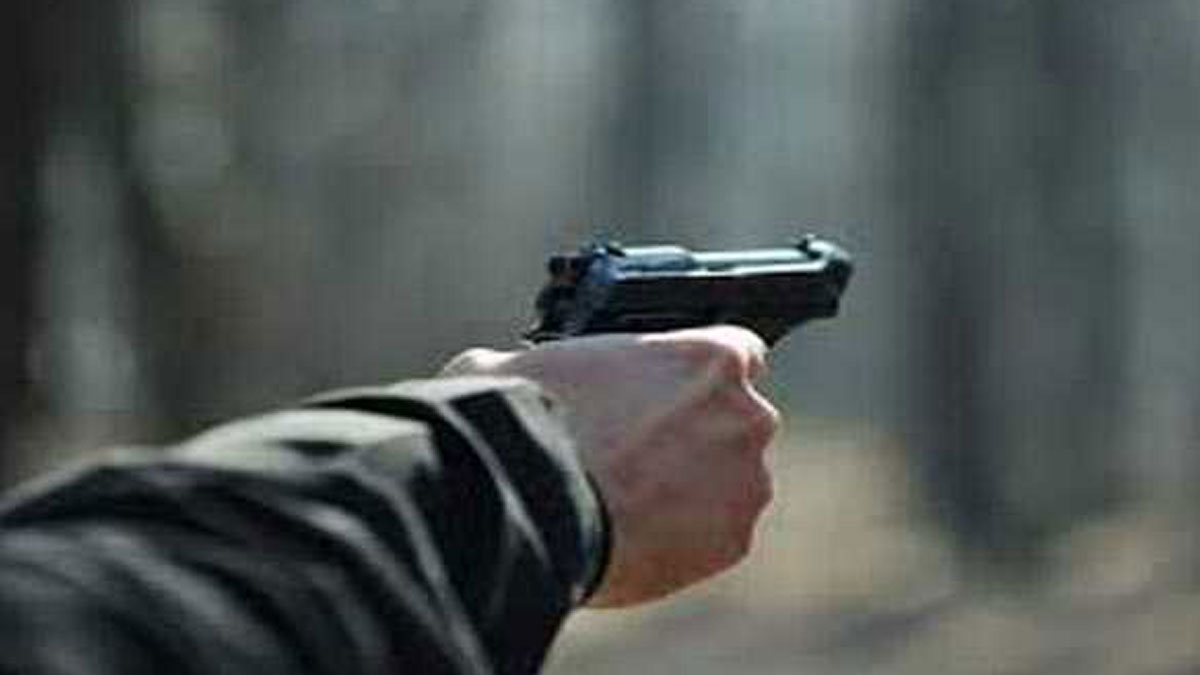 The rioter attacked the police; Police shot