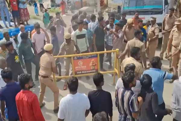 Court order for peramabalur Veppandhattai chariot issue
