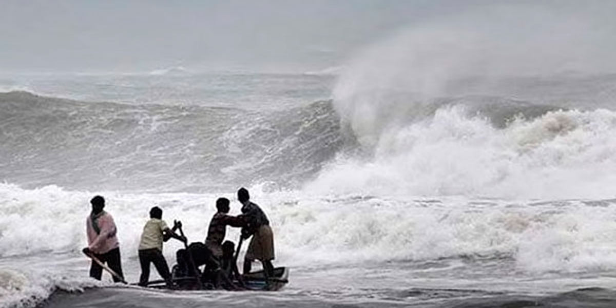 'Storm winds up to 90 kmph' - Met office warns fishermen