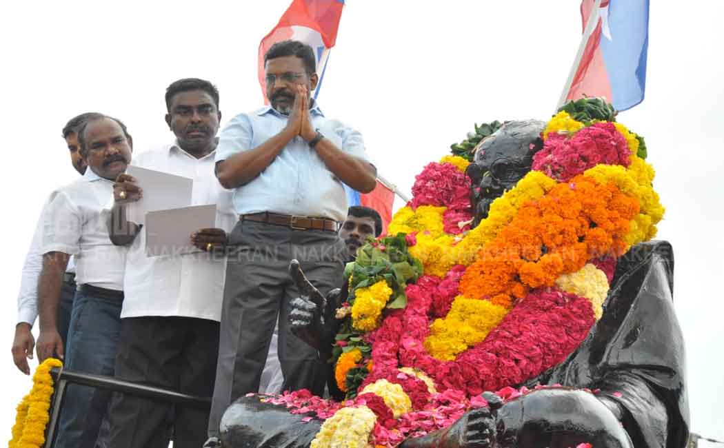 Thirumavalavan who paid homage by wearing garland