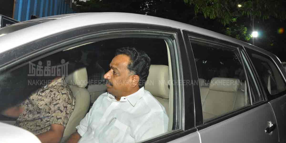 Verdict tomorrow... Supporters consult with Edappadi! (pictures)