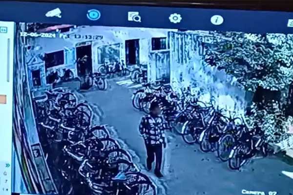 The student who hit the headmaster in madhya pradesh