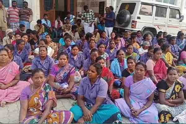 Cleaning staff involved in the struggle! Municipal Commissioner who negotiated!