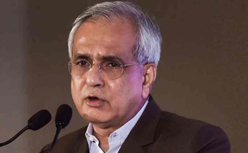 niti aayog vice chairman warns nation about economy slowdown