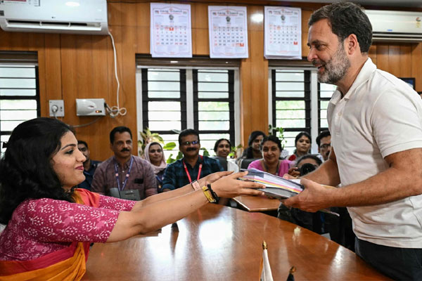 Rahul Gandhi's property value released on filed nomination in election