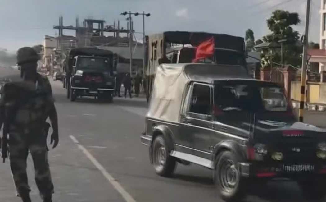 People struggle against police in Manipur