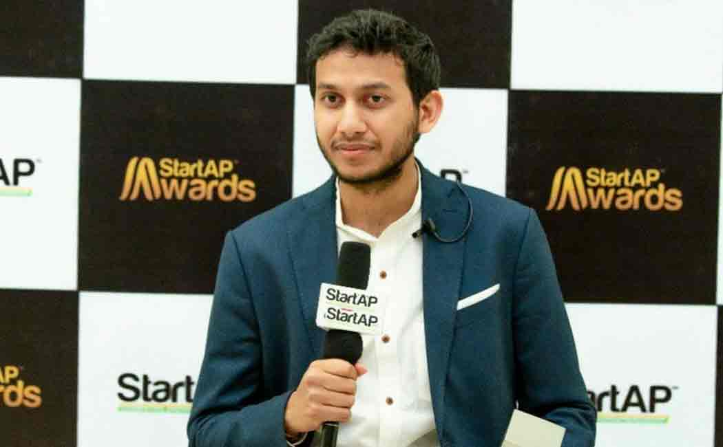 oyo rooms founder rithesh named as indias one of the richest person
