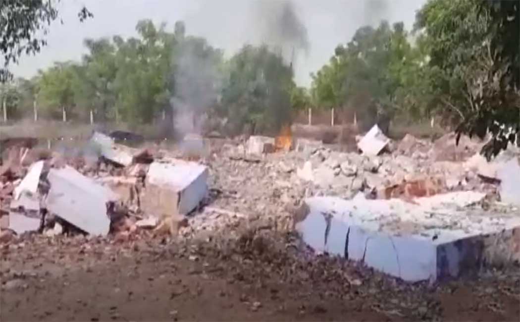 Case filed against the owner of the firecracker factory in 3 sections!