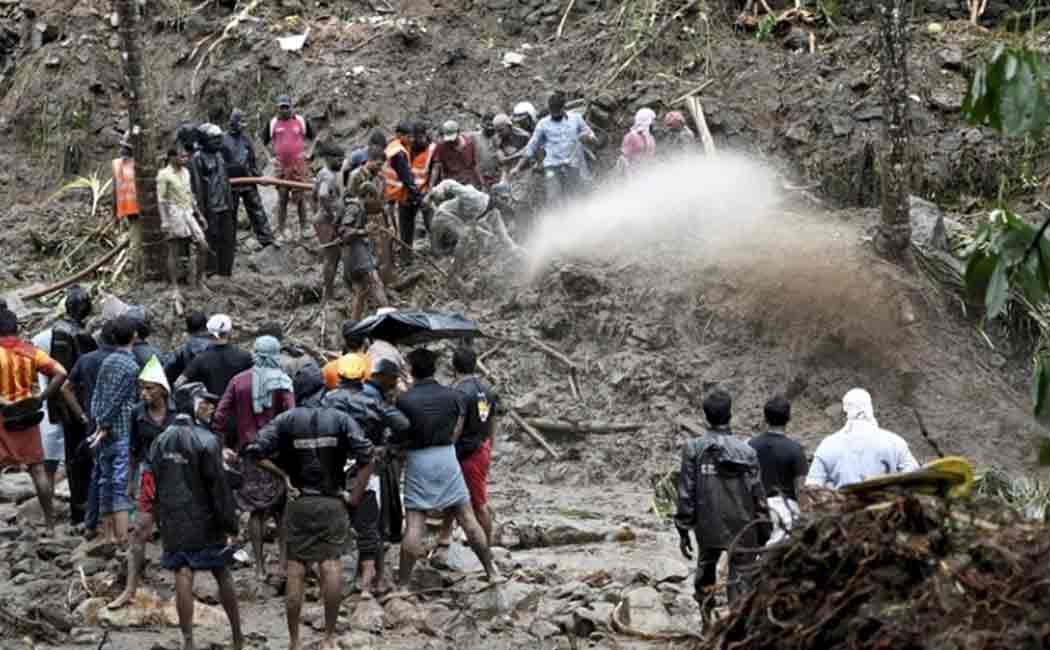 kerala landslide evades a village completely