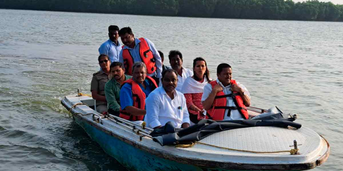 Tourism Minister reviews the development of Pichavaram tourist centre
