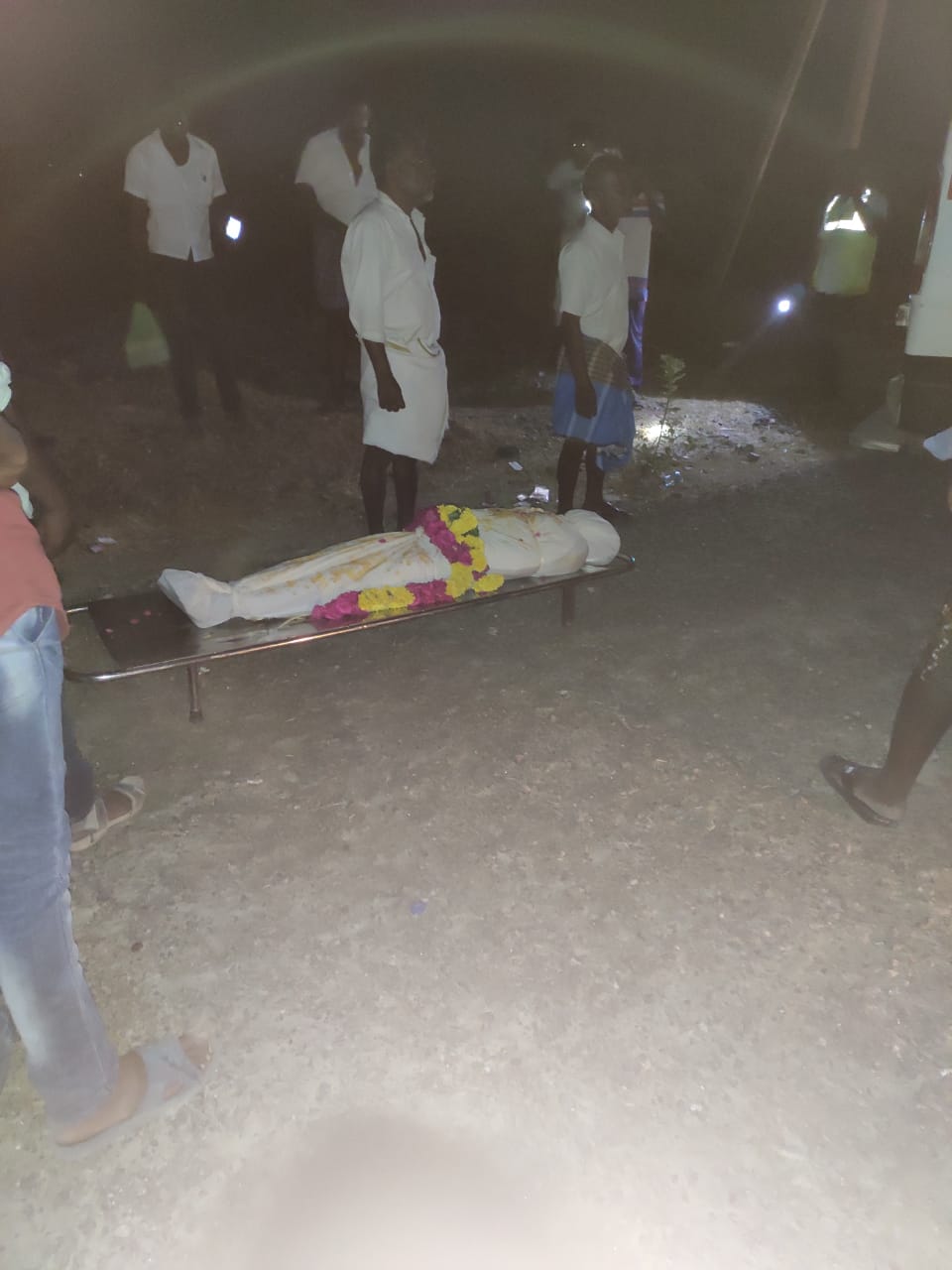 car fire accident in antipatti