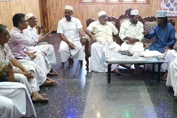 Nagore Dargah executives who met Palanichamy were dismissed