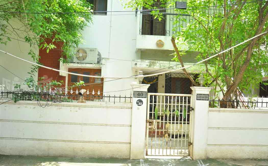 Income Tax Check at Home of Minister Senthil Balaji's Assistant (Pictures)