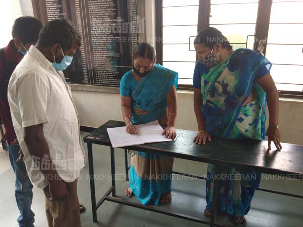Schools opening issue - Tiruchirappalli