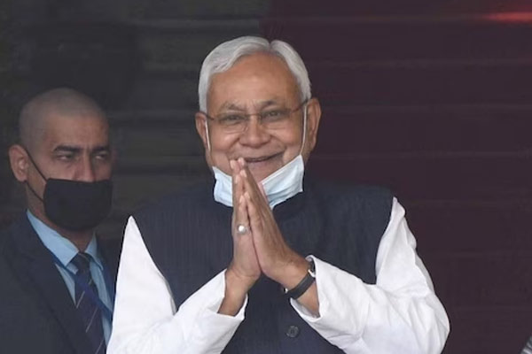 Nitish Kumar is planning to form an alliance with the BJP in Bihar