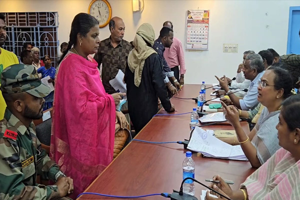 Vellore district collector rebuked the officials