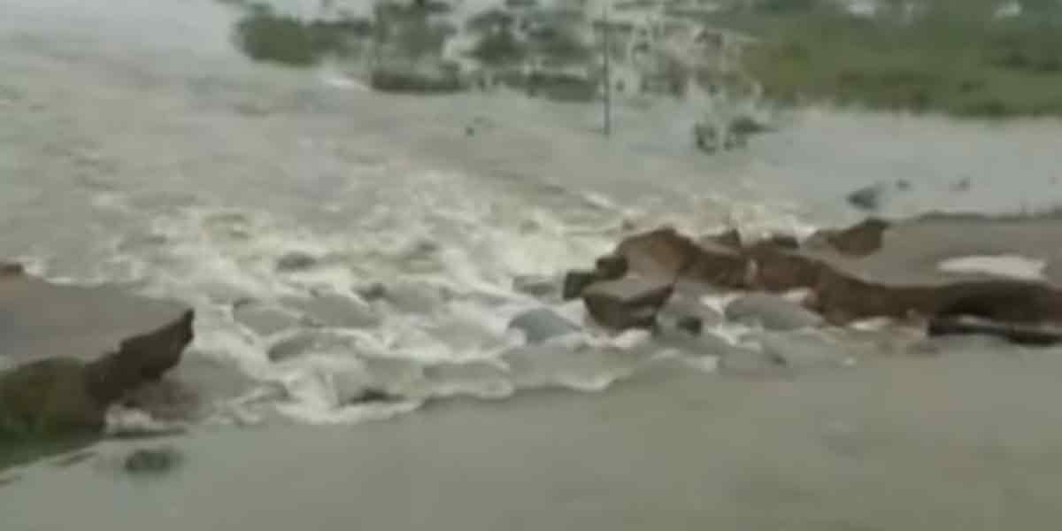 Arani river floods