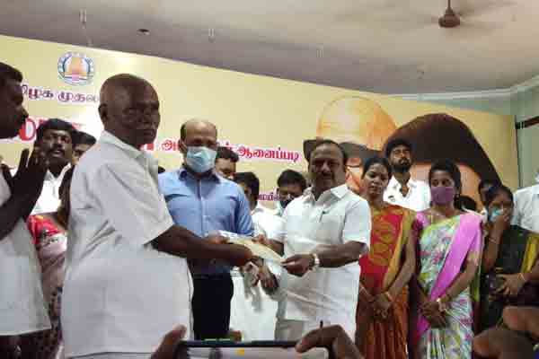 "Chief Minister Stalin has been working day and night ..." - Minister Ganesan