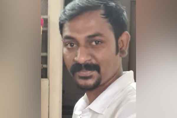 Theni Special court order to register case on OPS
