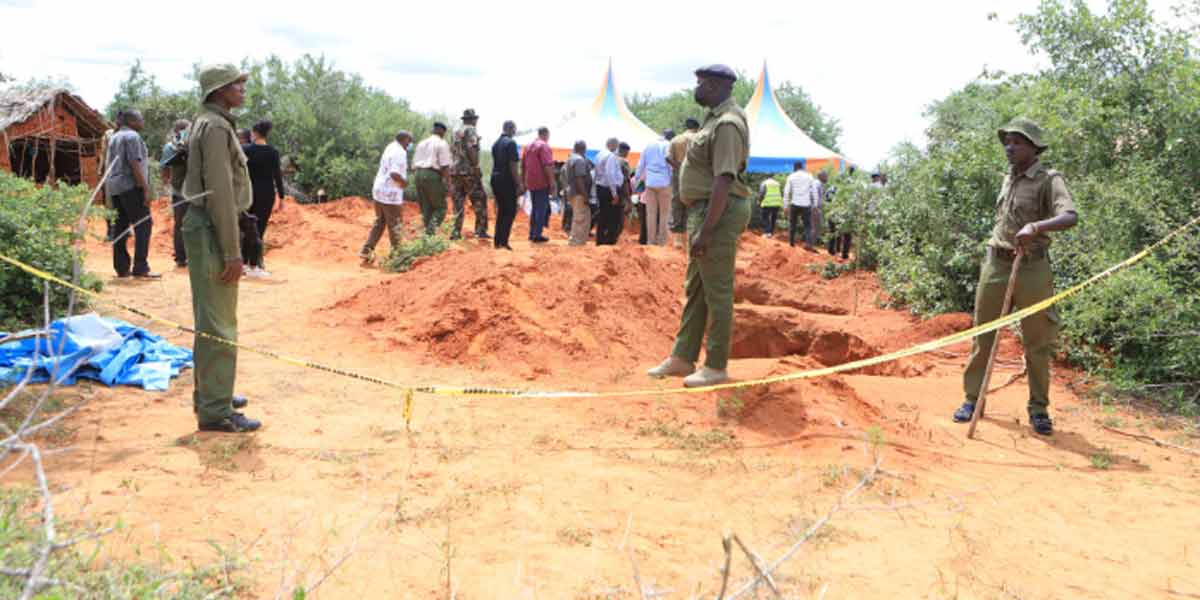 People starved to loss their live ; Exhumation of 90 bodies