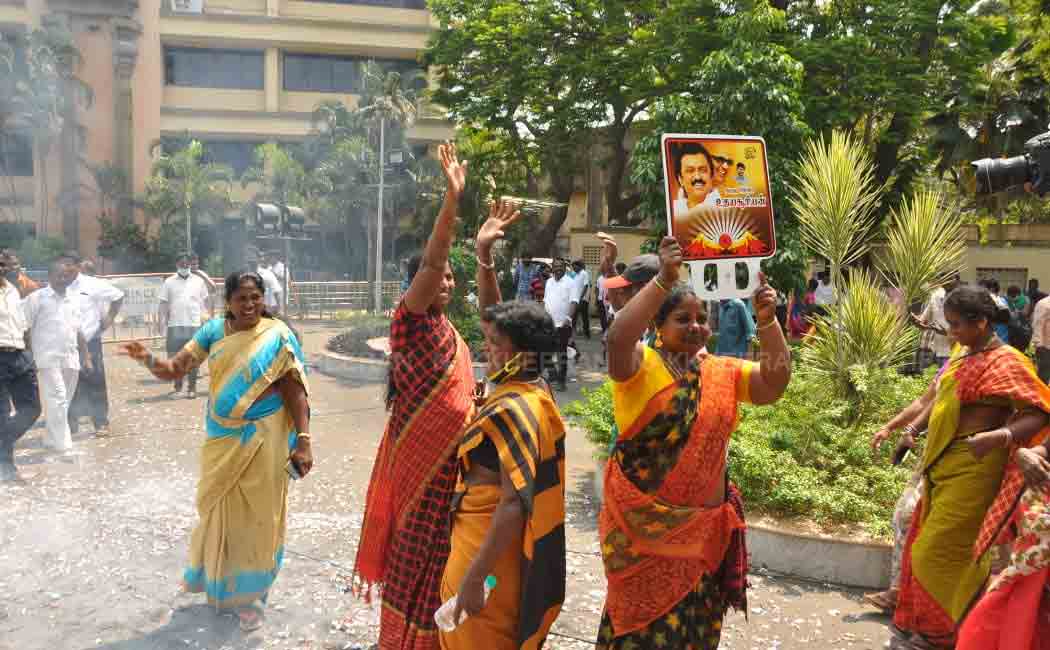 DMK celebrates at Anna Arivalayam