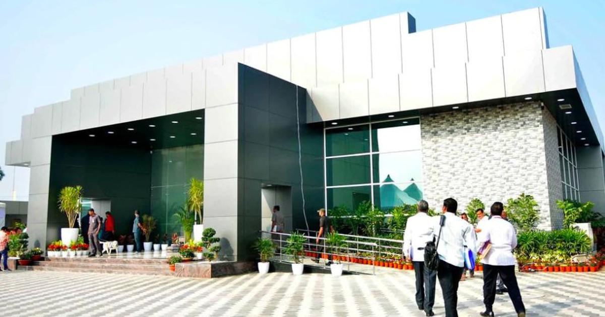 ANDHRA PRADESH FORMER CM CHANDRABABU NAIDU AMARAVATI HOME AND PRAJA VEDIKA HOUSE DEMOLITION