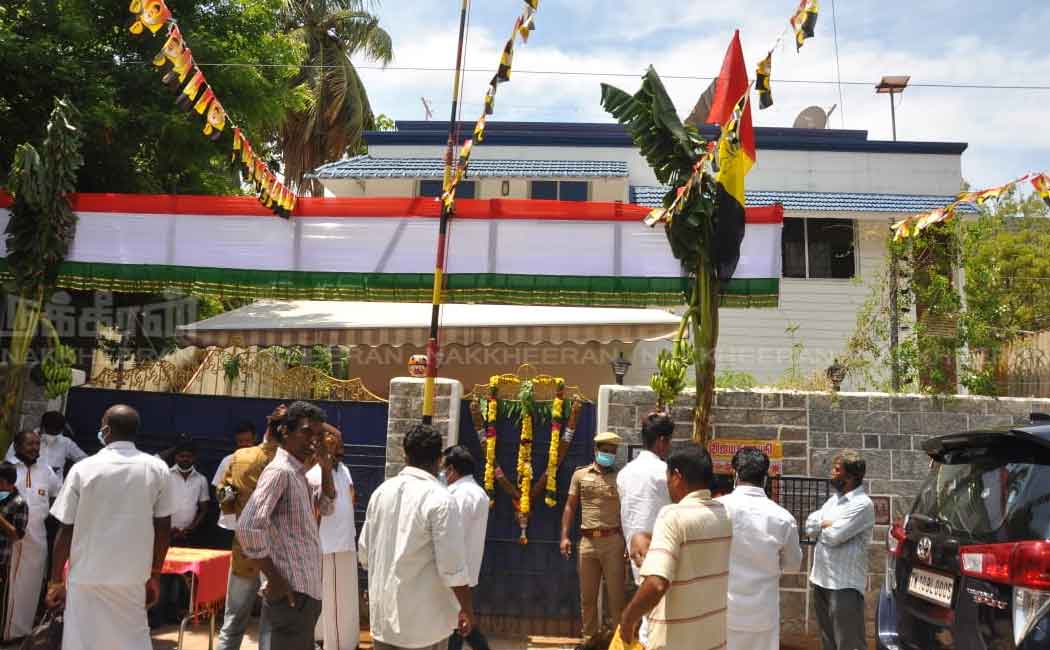 DMDK leader Vijayakanth celebrates birthday