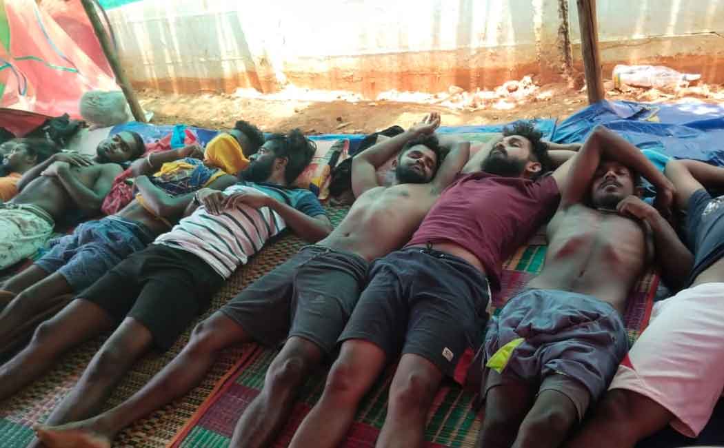Fainting prisoners in Trichy special camp!