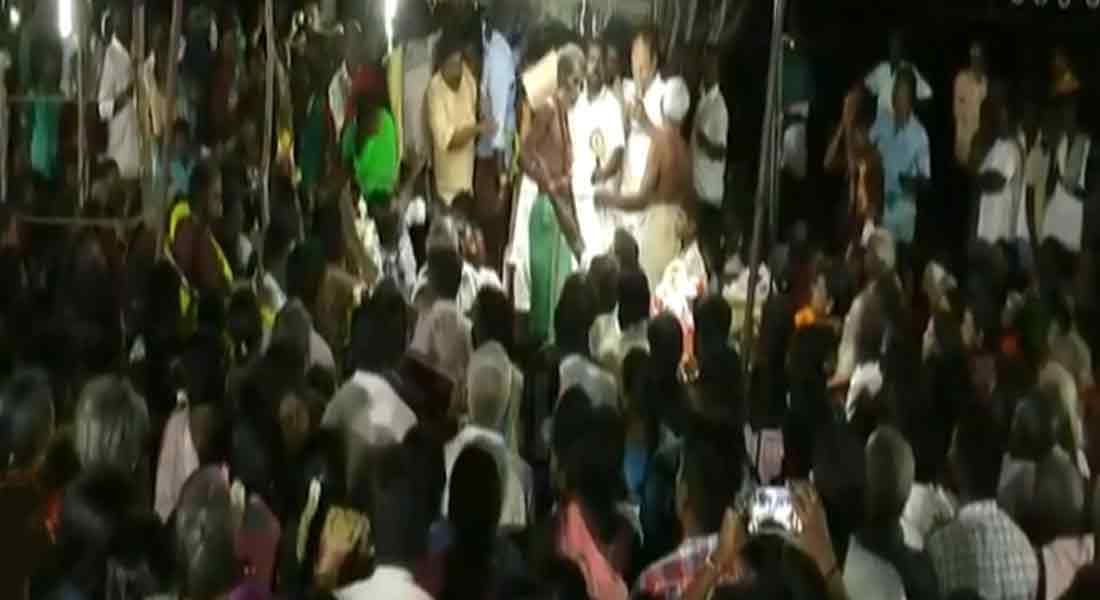 Cops case against 7 people.. in fake saint case