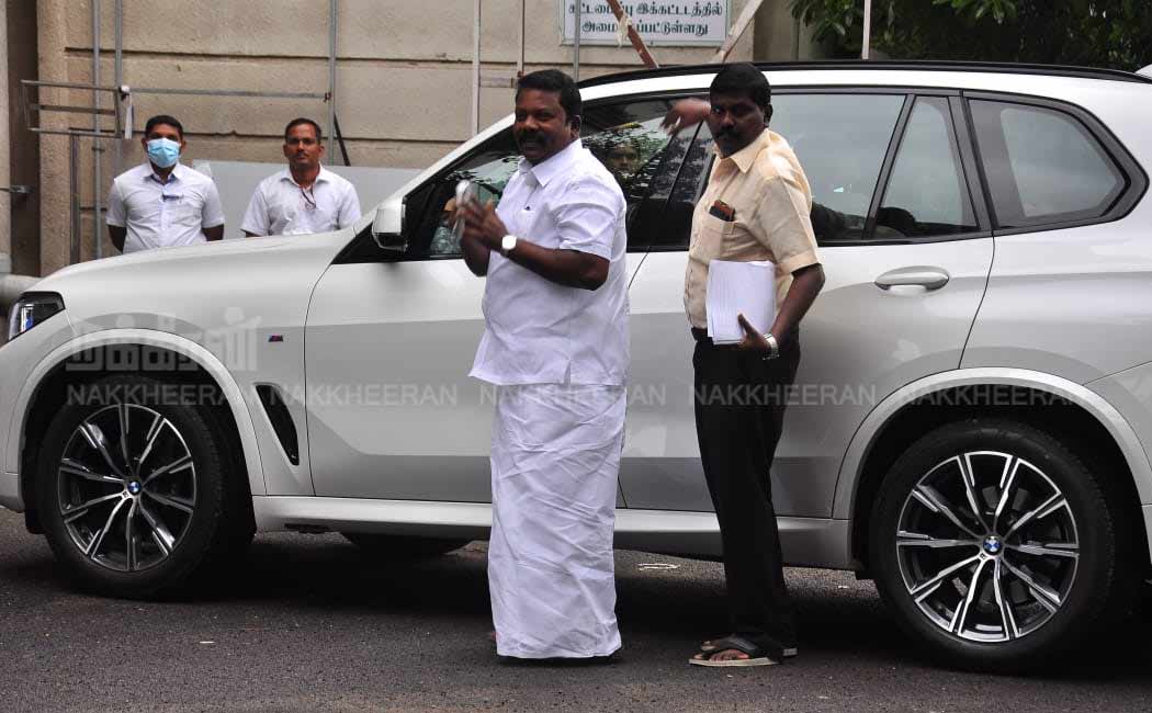 "'Economically' rejected by Parliament itself; "Don't work with the changing screw"-Chief's speech