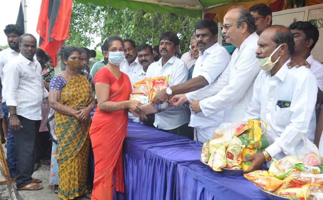 Egmore legislator donates relief items