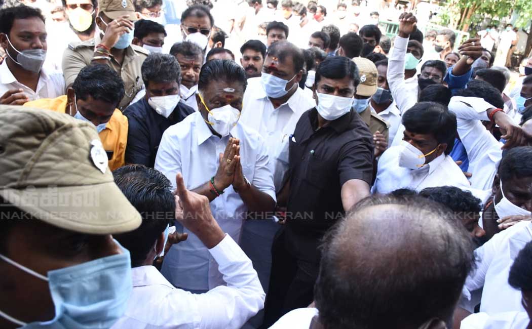 AIADMK MLAs meeting held at the head office