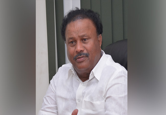 forest minister sreenivasan wife
