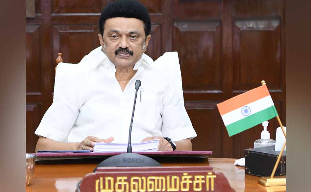 people should willingly come forward to donate blood says CM MK Stalin