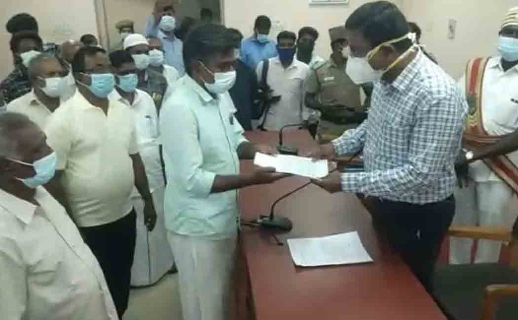Student Case: People Complain to the Collector of 'Speaking in Support of a Party'!