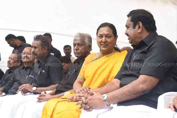 AIADMK struggle against Tamil Nadu government
