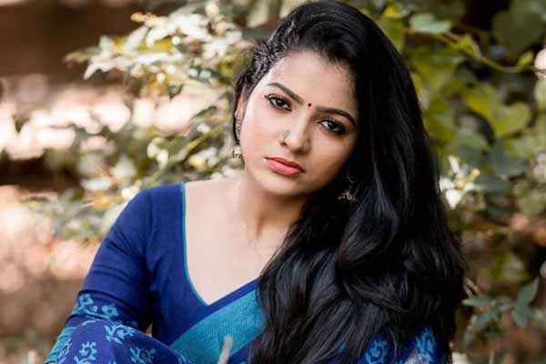 Incident happened to Serial actress Chitra's father