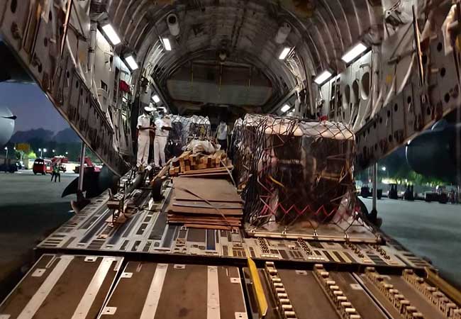 oxygen cylinders arrived chennai airport