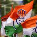 Congress struggles against the central government