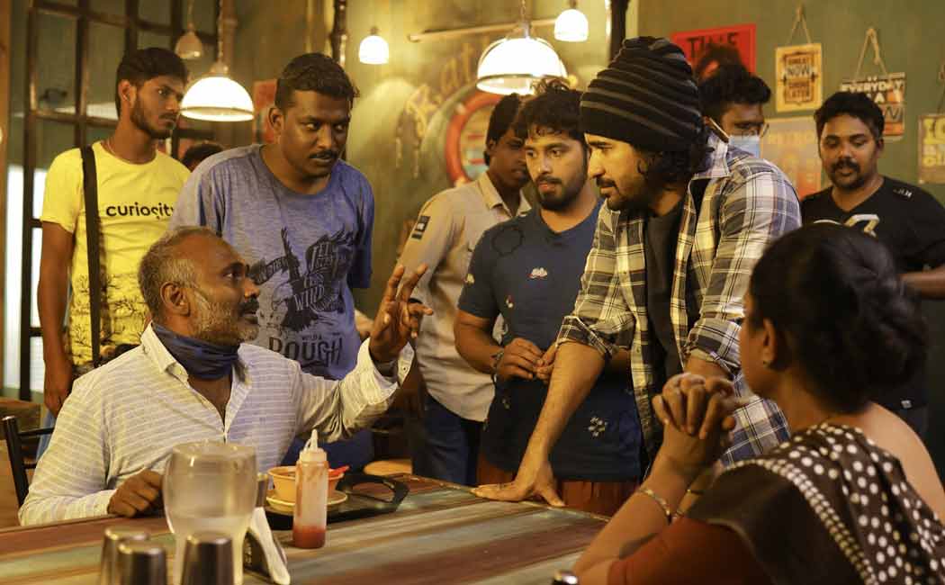'mazhai pidikatha manithan' movie shooting update out now