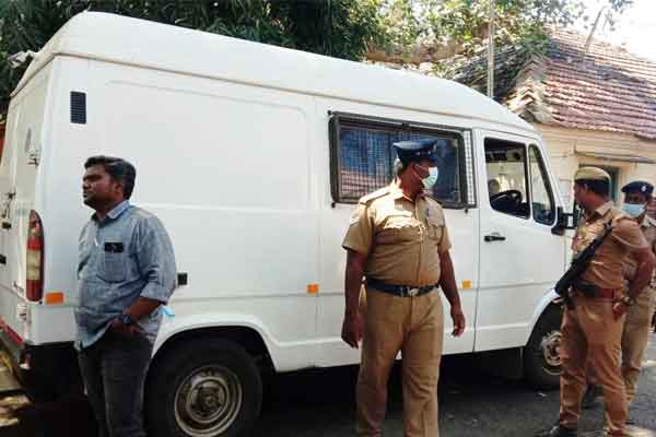 Ariyalur SBI vehicle take money to bank election commission action