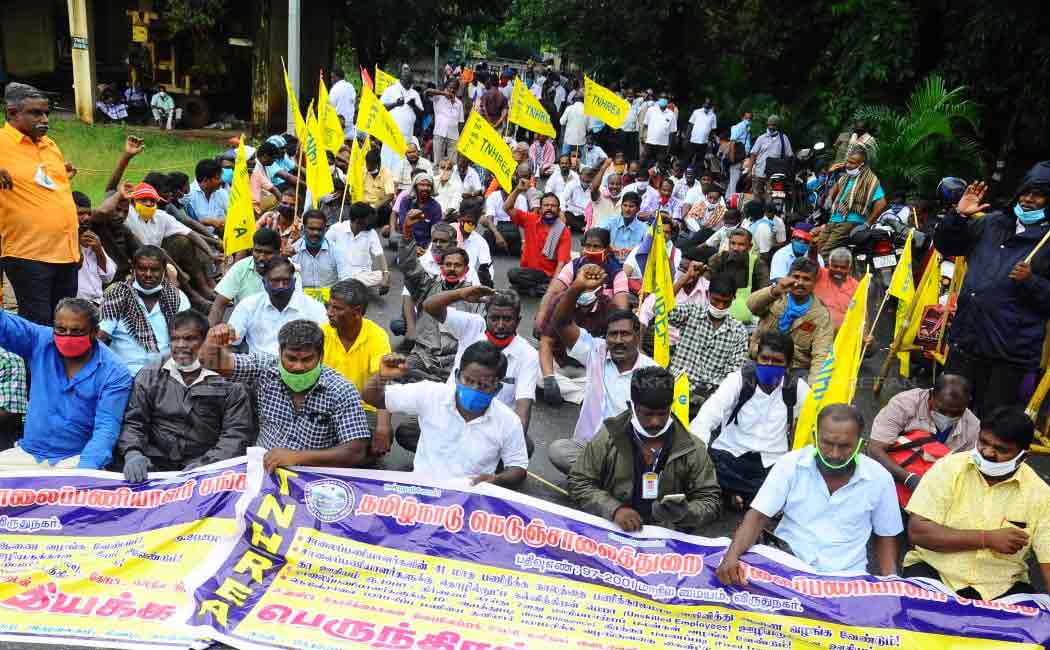 ‘Road maintenance work should not be privatized’ Road Workers Union
