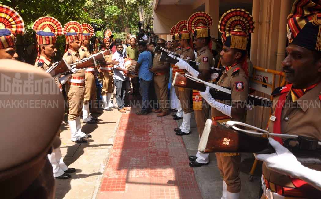 Vani Jayaram gets a respectful farewell from the police