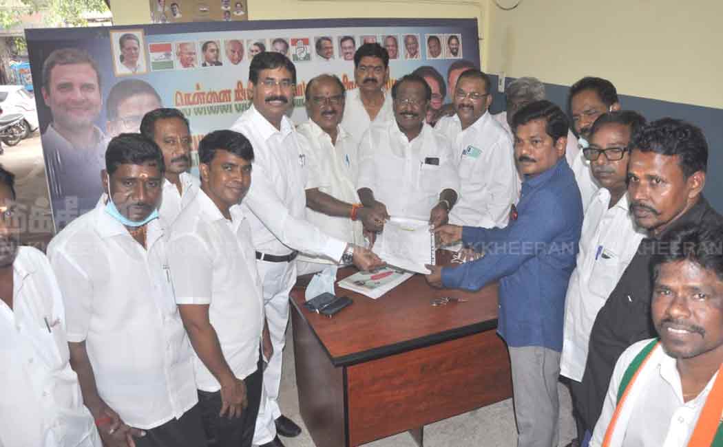 Corporation election: Congress party distributes petitions