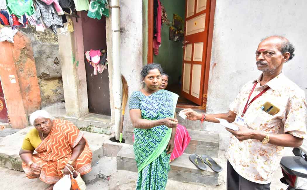 amil nadu government issued pongal gift combo token by ration shop