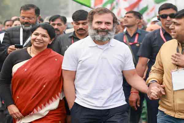 kanimozhi mp participated in rahul bharath jado yatra in haryana