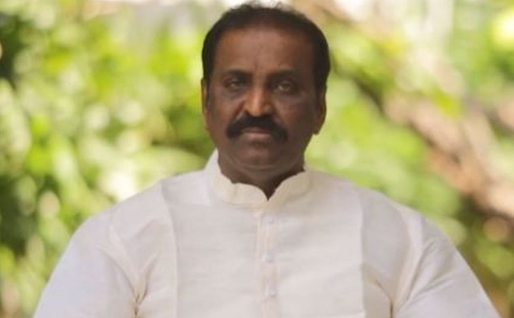vairamuthu tweet about continue Petrol bomb incident