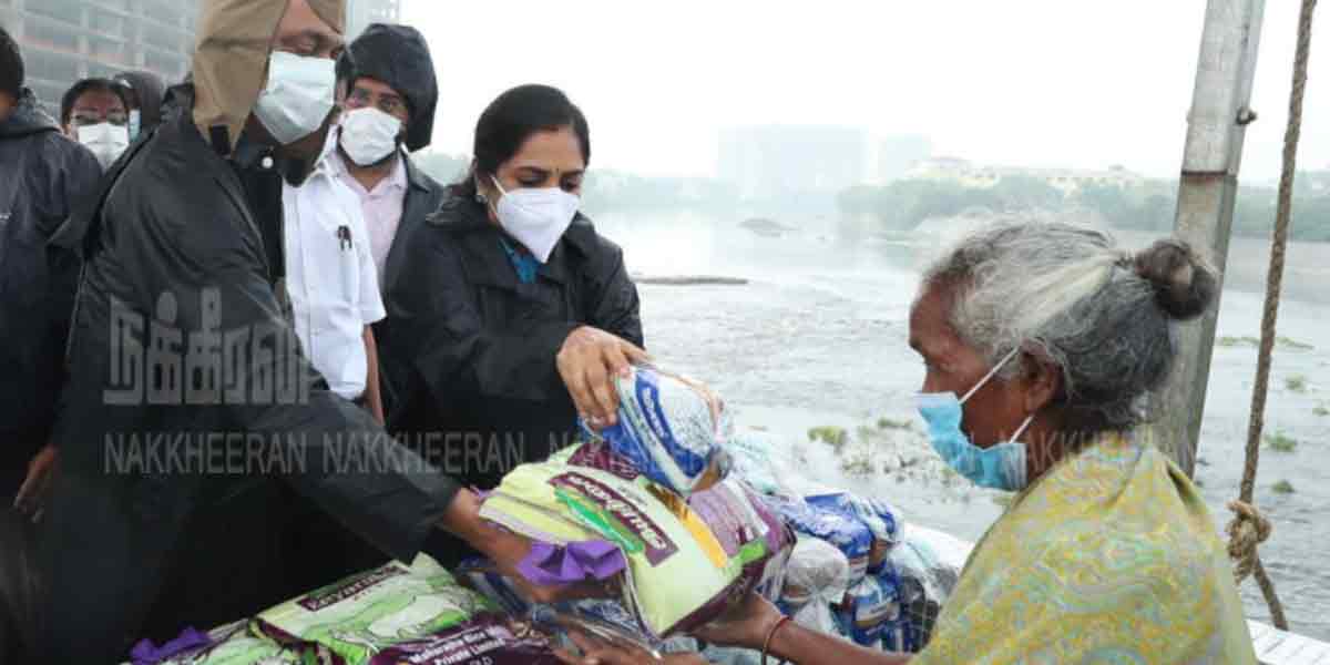 Rainwater surrounds Ribbon Building ... CM inspects it!
