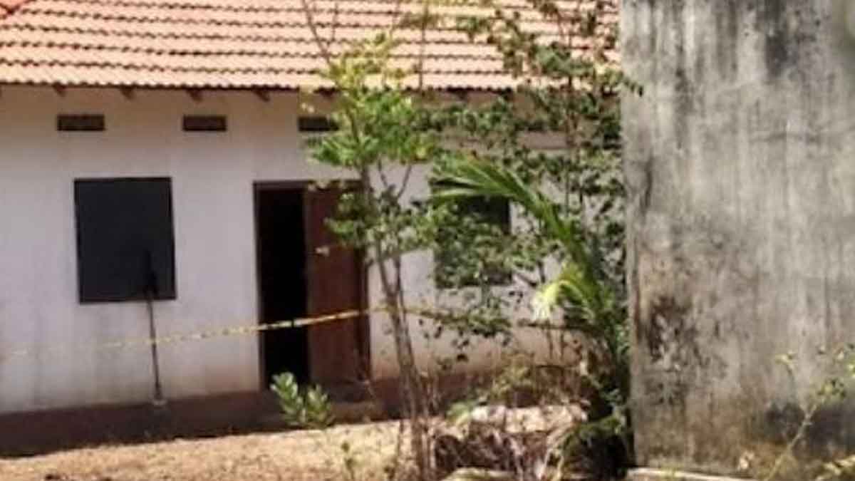 A male body in a state of decay; Police investigation